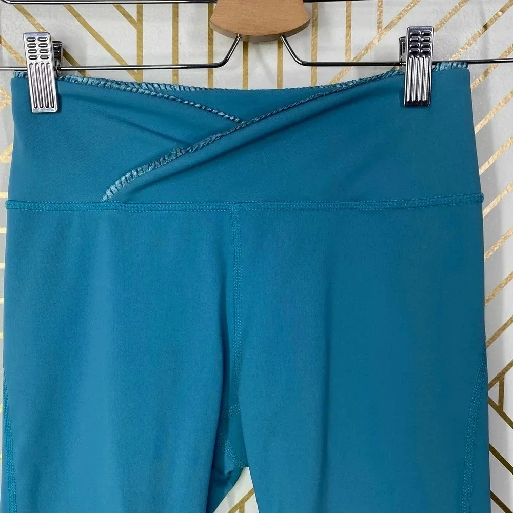 Free People Movement Mid-Rise Get Shorty‎ Leggings
